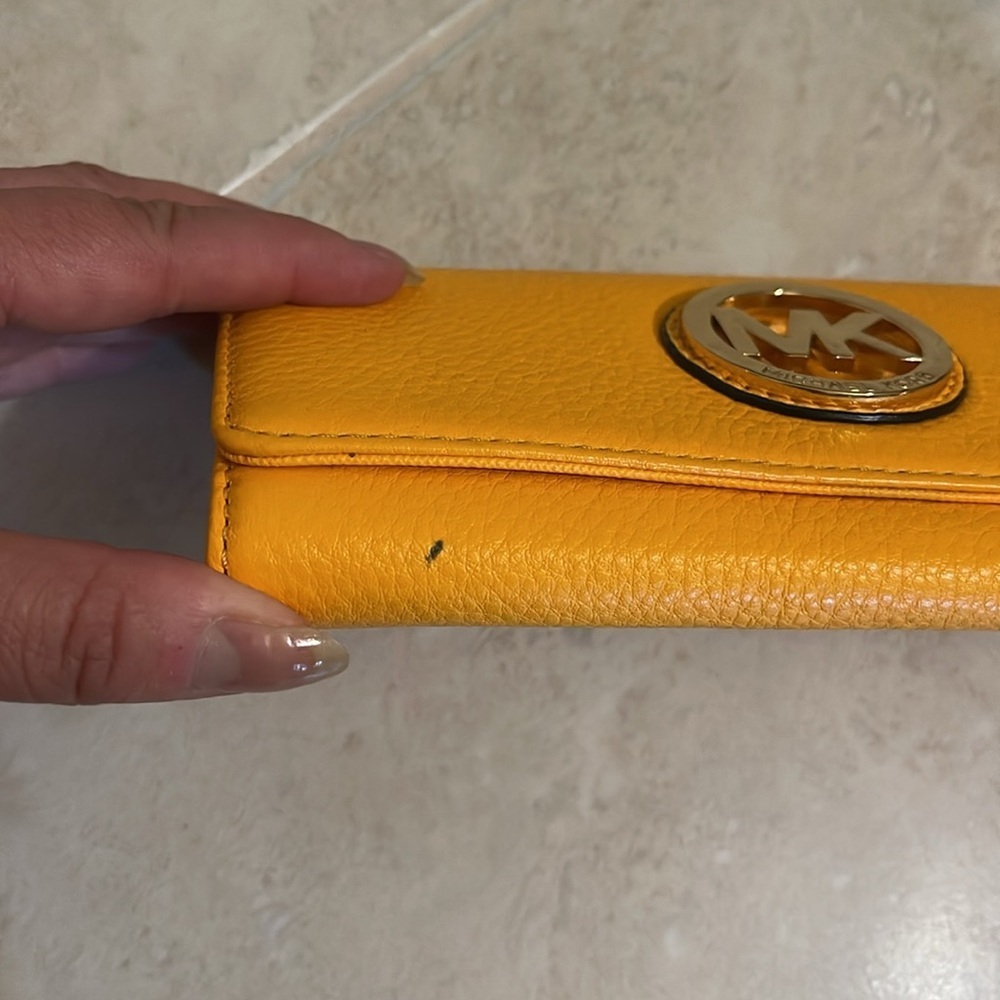Michael Kors Mustard Wallet with Gold Logo - Picture 2 of 8